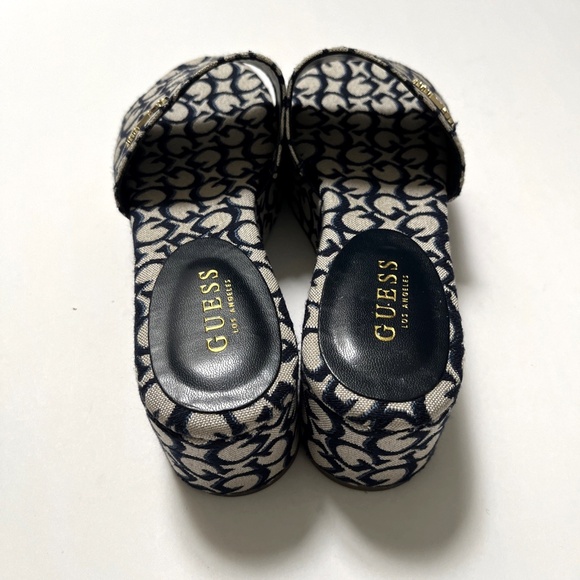 NWOB GUESS Monogram Denim Logo Platform Slides Sandals Size 10M Blue Beige - Picture 5 of 8